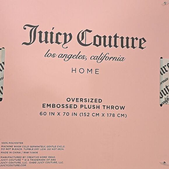 Juicy Couture Home Logp Crown & Heart Embossed Oversized Throw Blanket - Picture 4 of 7